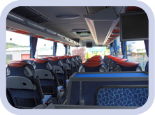 Innenansicht eines Killer Reisebusses